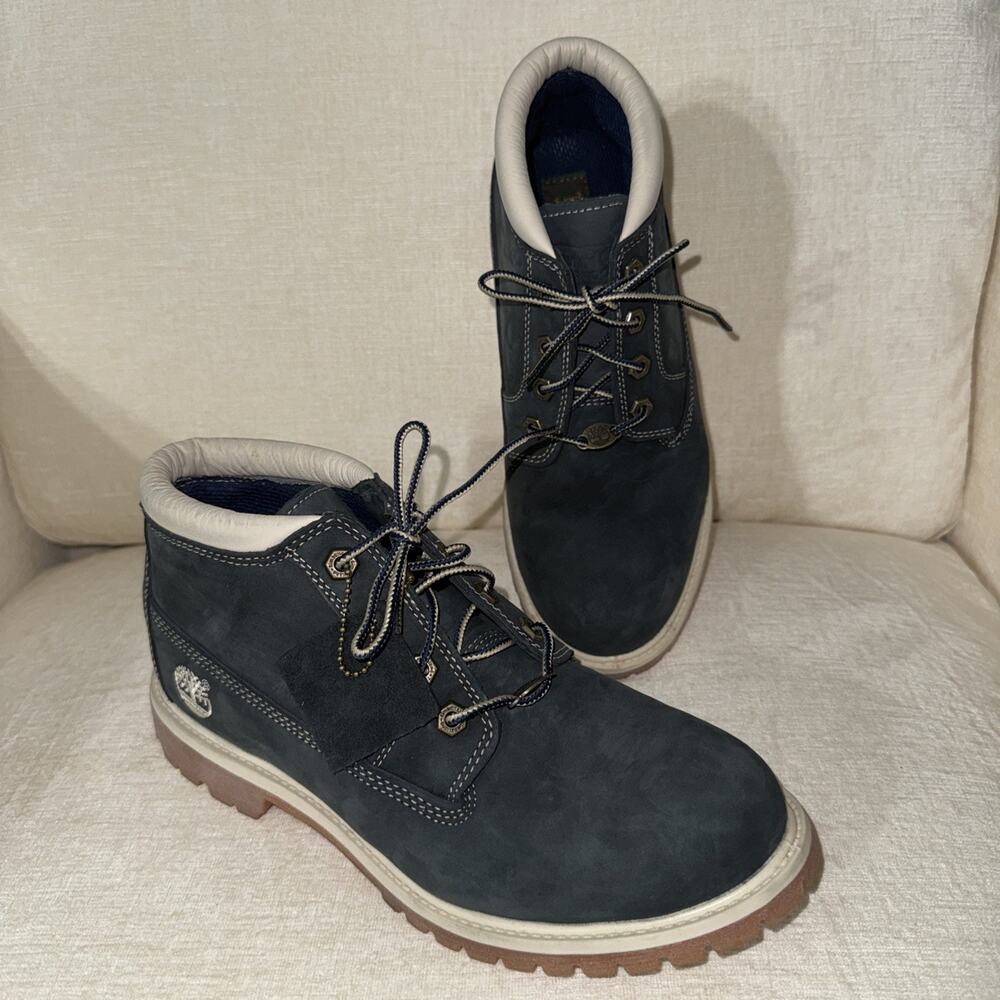 Timberland Nellie Womens 9 Waterproof Chukka Boots in Navy Blue Leather NWOB